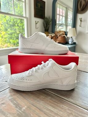Nike Women’s Court Vision Low sneakers in Triple White, Very Gently Used, Size 8